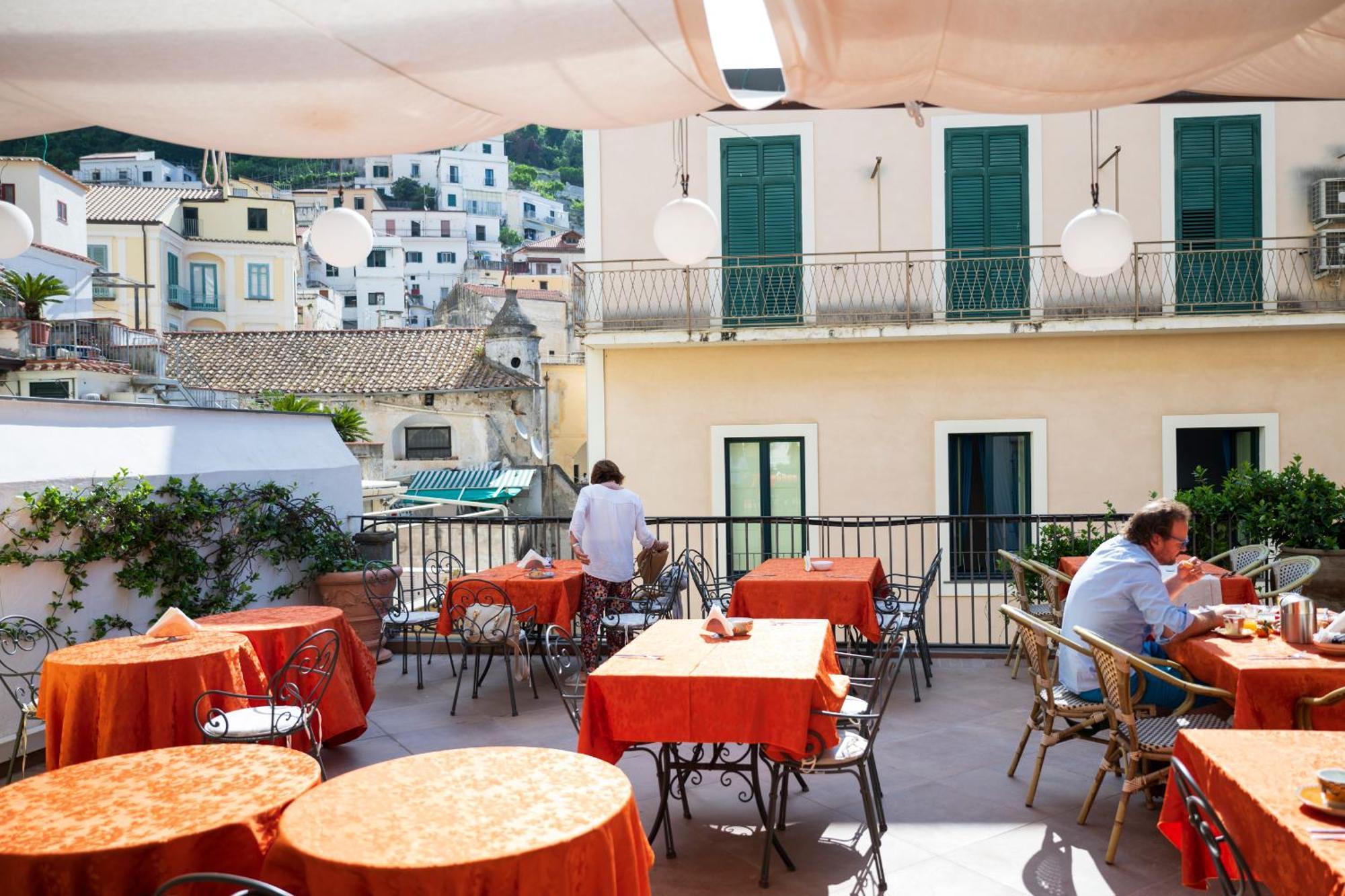 Hotel Antica Repubblica In Amalfi Center At 100Mt From The Sea Екстериор снимка